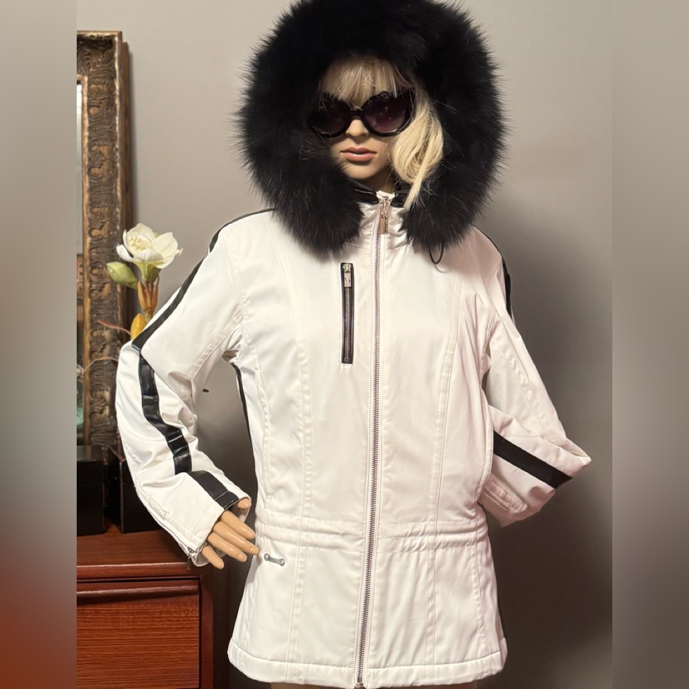 Spyder White Jacket with Black Fur Trim